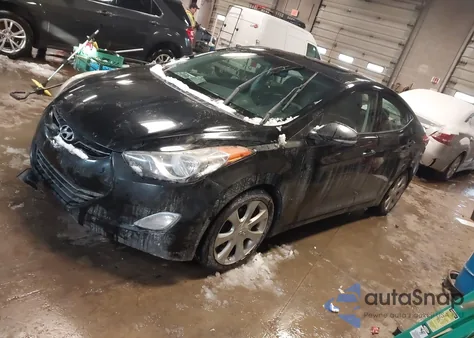 2013 Hyundai Elantra Limited z USA, uszkodzony, nr VIN KMHDH4AE7DU631270